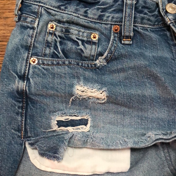 Abercrombie & Fitch Ames Low Rise Boyfriend Short - Picture 6 of 10